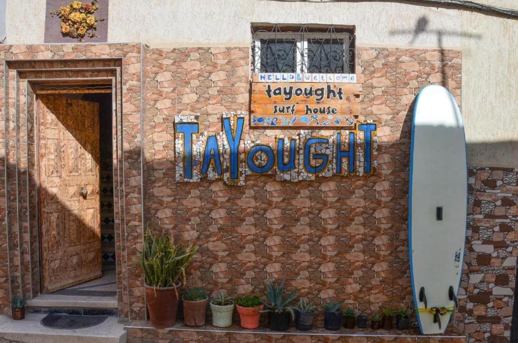 Tayought Surf House ทากาเซาท์ ภายนอก รูปภาพ