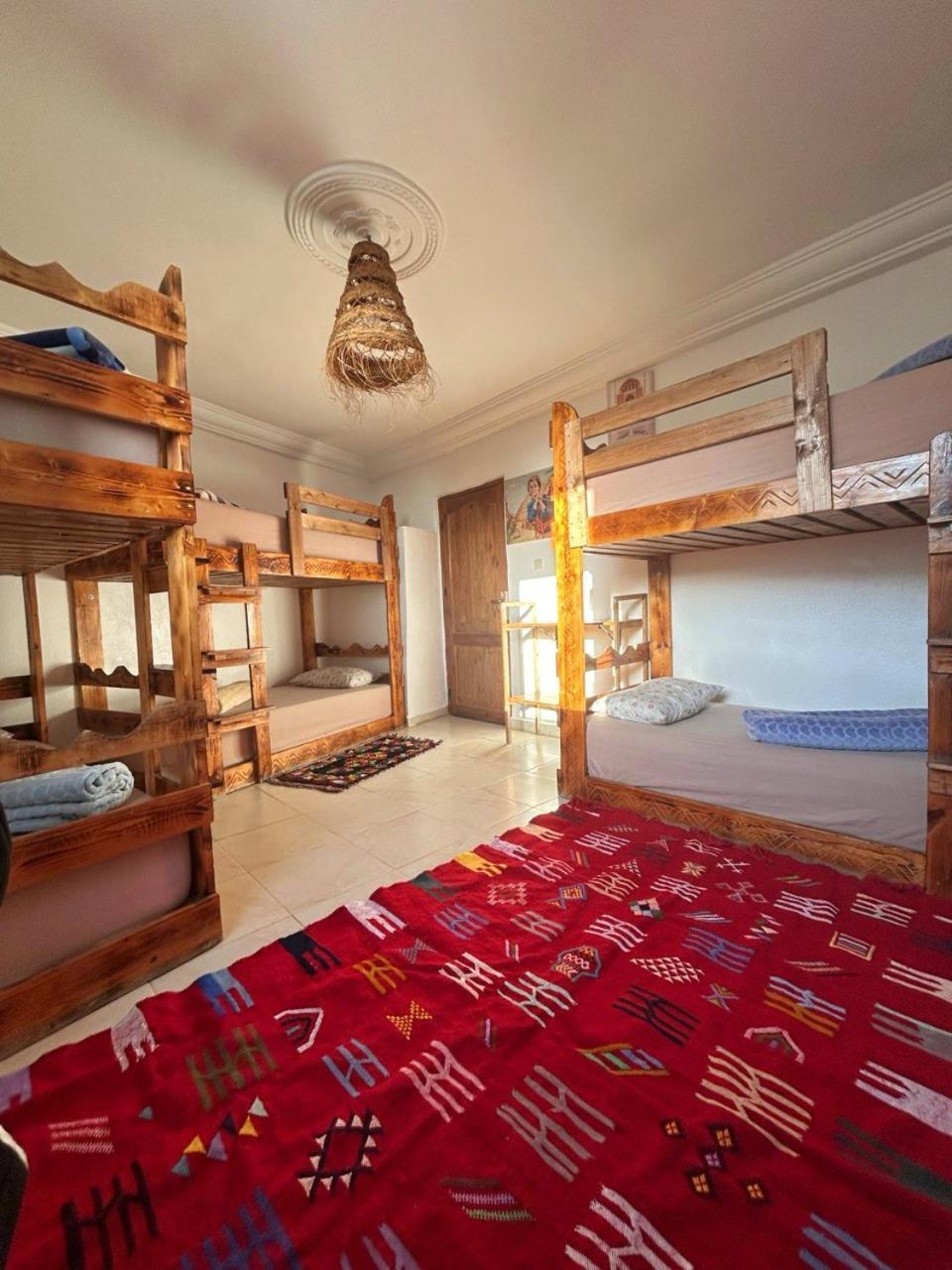 Tayought Surf House ทากาเซาท์ ภายนอก รูปภาพ